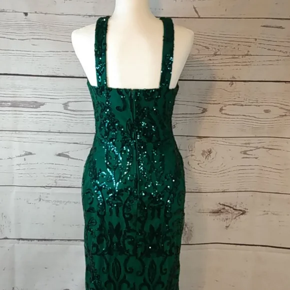 City Vibe Sleeveless High-Neck Sequin Pattern Long - Picture 7 of 11